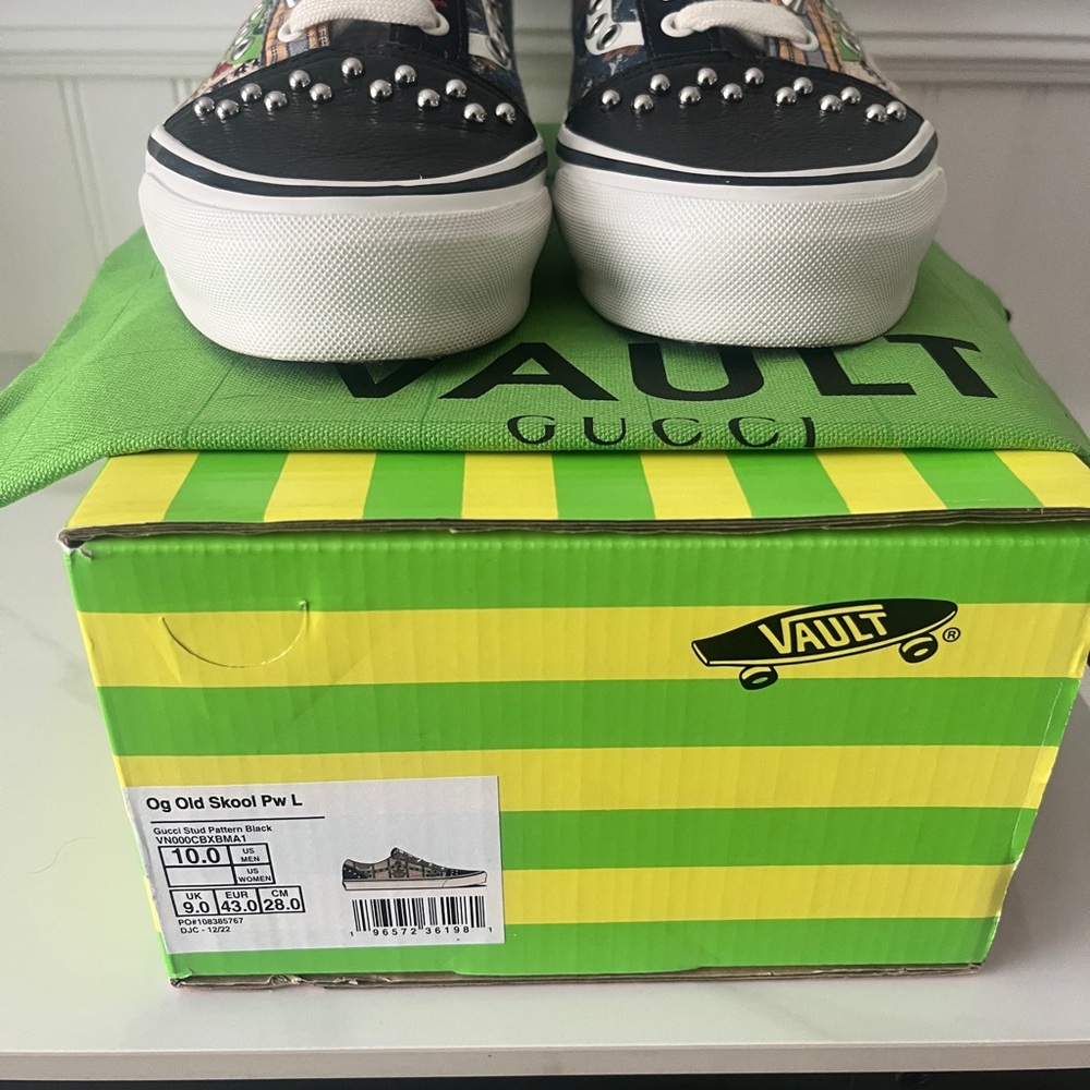 Gucci x Vans Sneakers - Picture 5 of 10